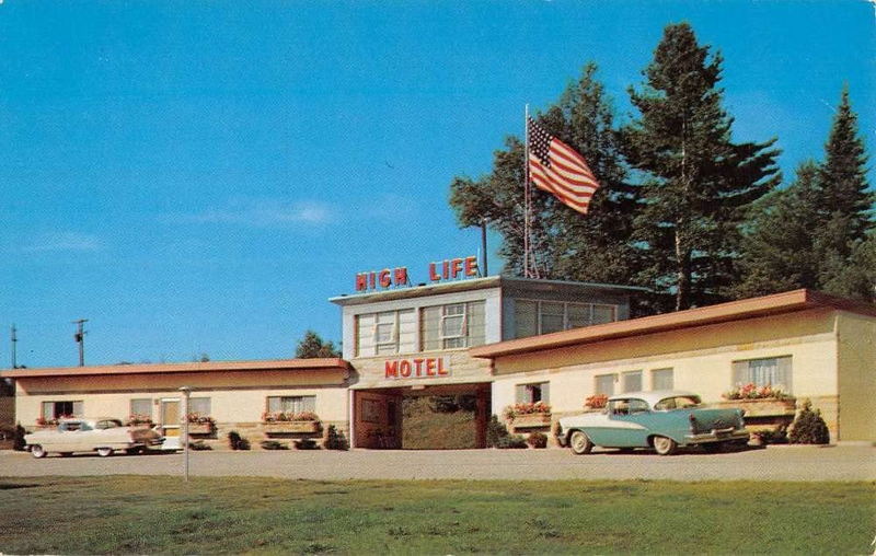 Northwoods Lodge (High Life Motel) - Old Postcard (newer photo)